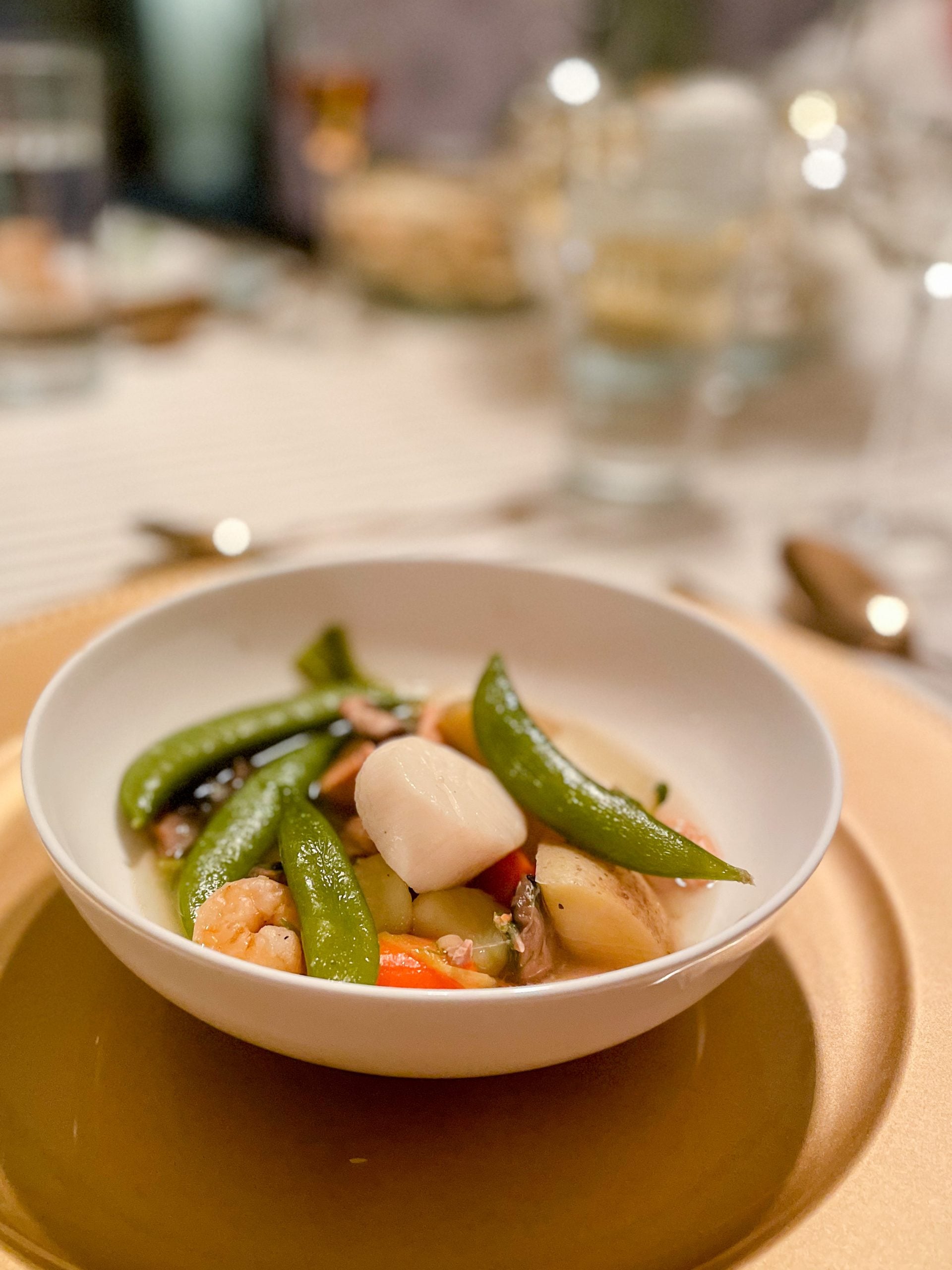 Seafood Stew with Tomatoes and Garlic (Mediterranean-Style)