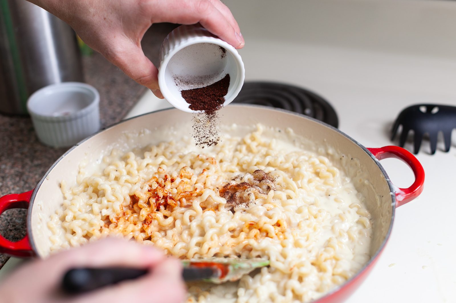 The “I Can’t Deal With Dinner” List: 30 Cheap Crockpot Dinners Busy Families Actually Make