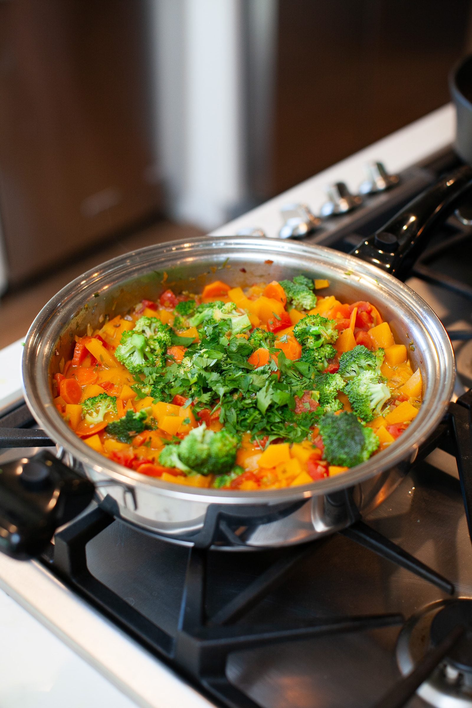 The “I Can’t Deal With Dinner” List: 30 Cheap Crockpot Dinners Busy Families Actually Make