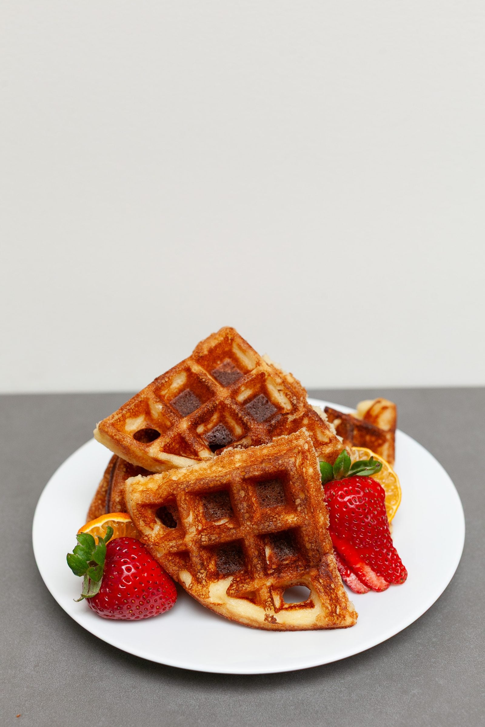 28 High-Protein Breakfasts That Don’t Involve a Single Egg (Because Sometimes You Just Can’t)