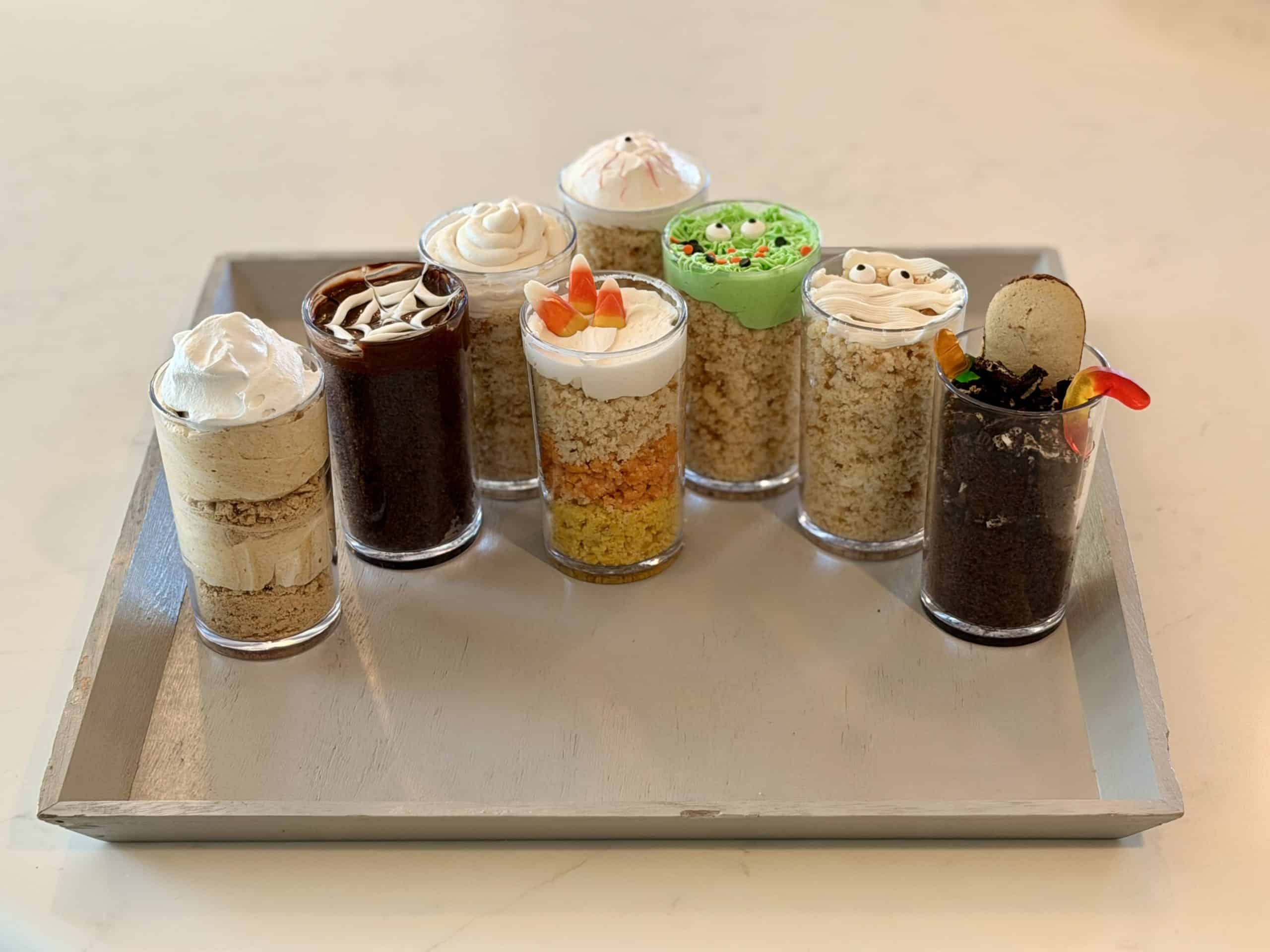 22 Cake Cups for Halloween Parties